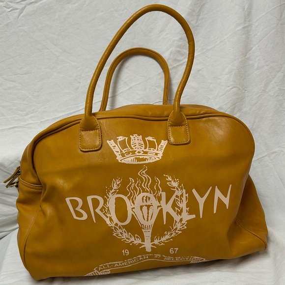 Yellow Ace Cantrell Brooklyn Duffel Bag With Shoulder Strap - Picture 1 of 4